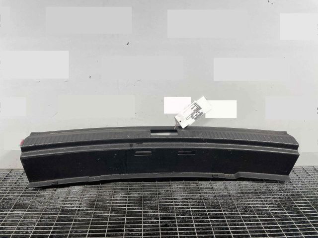 bontott SKODA FABIA III Csomagtérajtó Díszléc