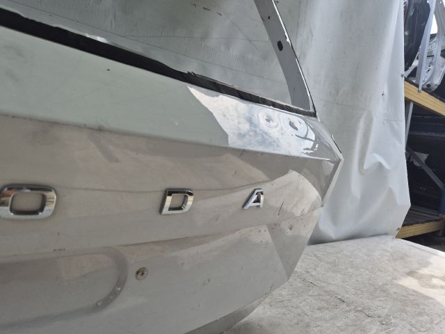 bontott SKODA FABIA III Csomagtérajtó (Üres lemez)