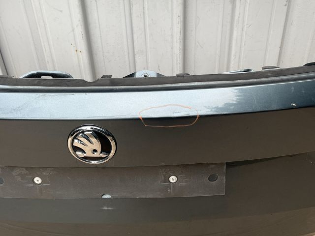 bontott SKODA FABIA III Csomagtérajtó (Üres lemez)