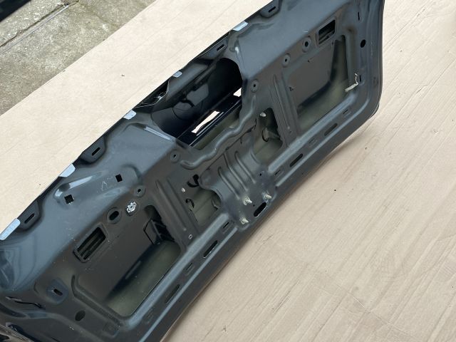 bontott SKODA FABIA III Csomagtérajtó (Üres lemez)