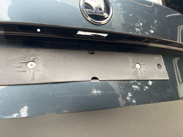 bontott SKODA FABIA III Csomagtérajtó (Üres lemez)