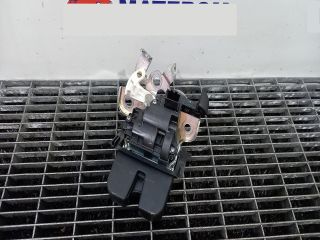 bontott SKODA FABIA III Csomagtérajtó Ütköző