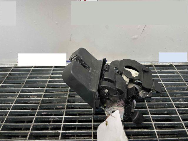 bontott SKODA FABIA III Csomagtérajtó Ütköző