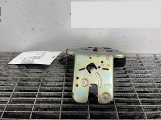 bontott SKODA FABIA III Csomagtérajtó Ütköző