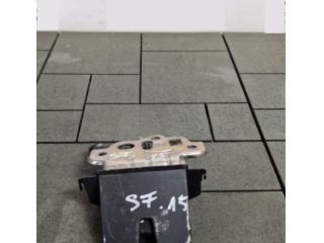 bontott SKODA FABIA III Csomagtérajtó Zárszerkezet