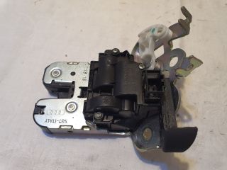 bontott SKODA FABIA III Csomagtérajtó Zárszerkezet