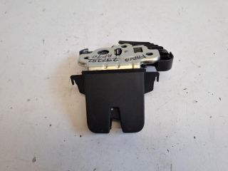 bontott SKODA FABIA III Csomagtérajtó Zárszerkezet