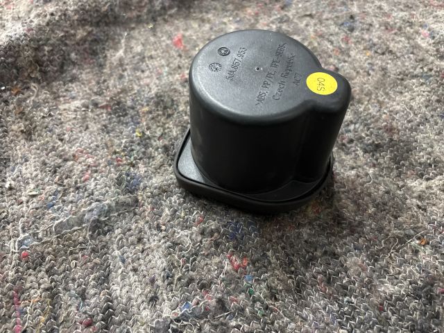 bontott SKODA FABIA III Első Tároló Rekesz