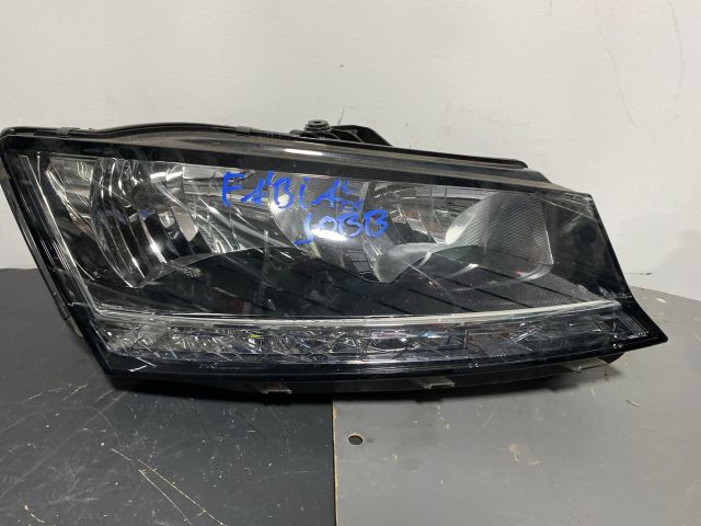 bontott SKODA FABIA III Fényszóró Pár