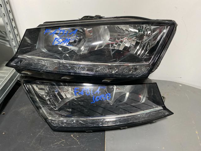 bontott SKODA FABIA III Fényszóró Pár