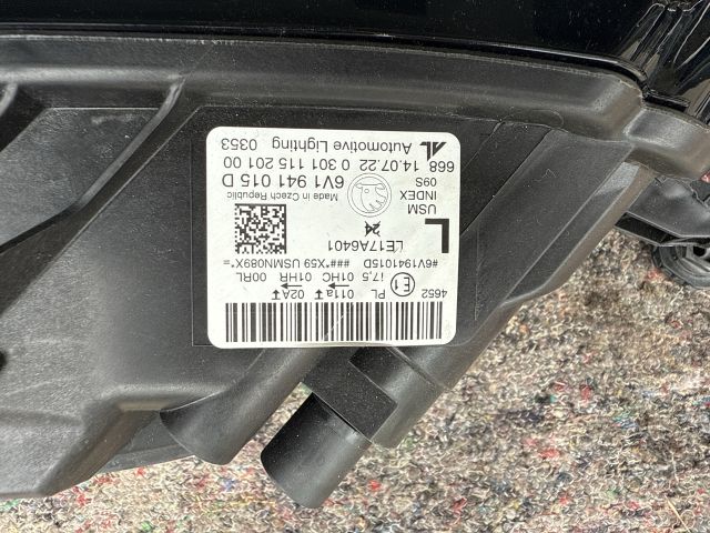 bontott SKODA FABIA III Fényszóró Pár