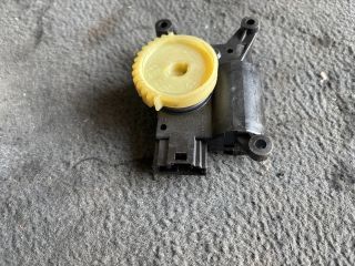 bontott SKODA FABIA III Fűtés Állító Motor