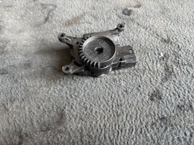 bontott SKODA FABIA III Fűtés Állító Motor