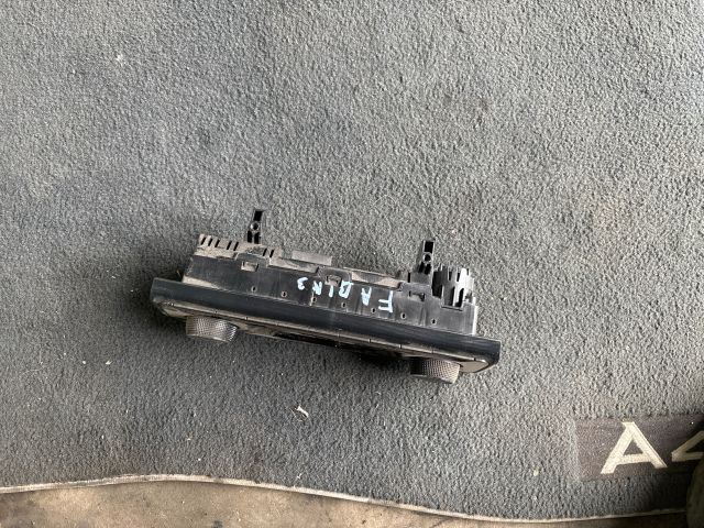 bontott SKODA FABIA III Fűtéskapcsoló (digit klímás)