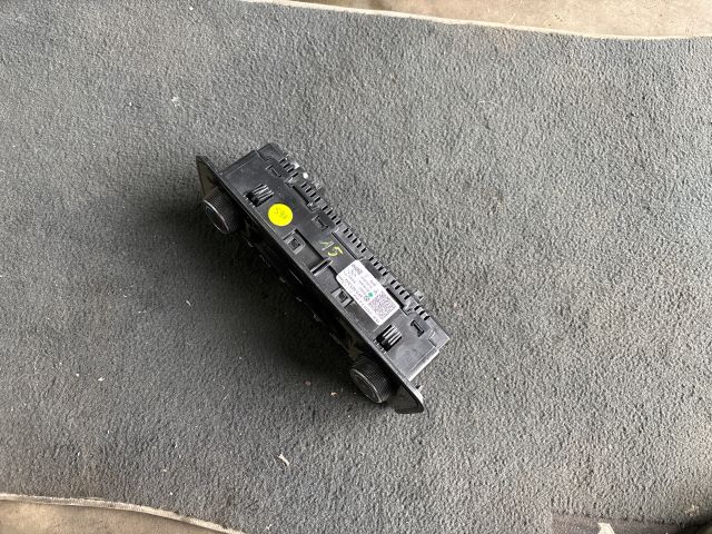 bontott SKODA FABIA III Fűtéskapcsoló (digit klímás)