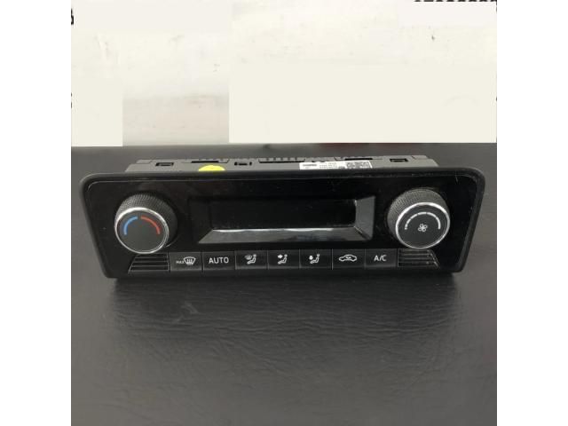 bontott SKODA FABIA III Fűtéskapcsoló (digit klímás)