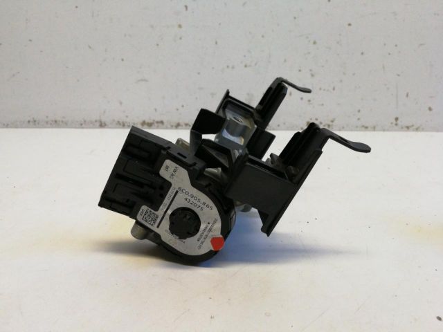 bontott SKODA FABIA III Gyújtáskapcsoló Ház