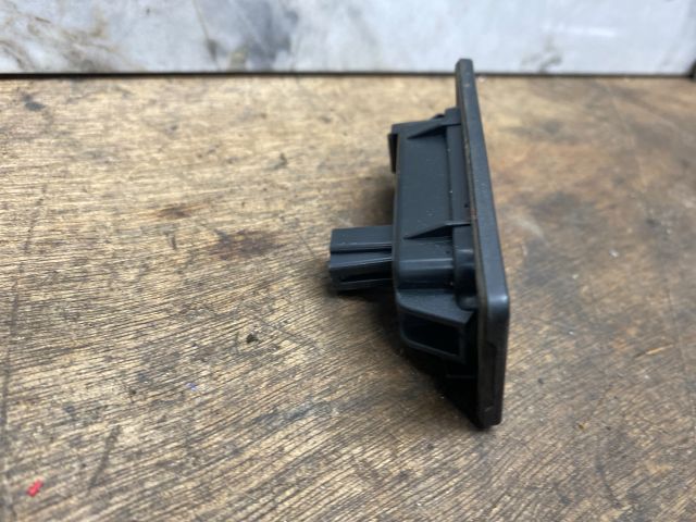 bontott SKODA FABIA III Hátsó Rendszámtábla Világítás