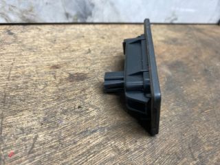 bontott SKODA FABIA III Hátsó Rendszámtábla Világítás