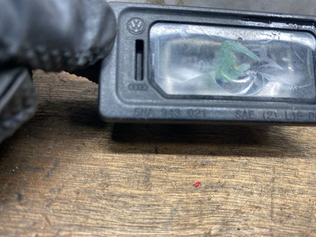 bontott SKODA FABIA III Hátsó Rendszámtábla Világítás