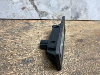 bontott SKODA FABIA III Hátsó Rendszámtábla Világítás