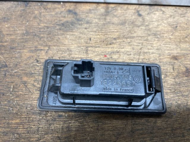 bontott SKODA FABIA III Hátsó Rendszámtábla Világítás