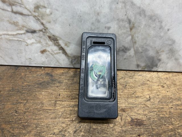 bontott SKODA FABIA III Hátsó Rendszámtábla Világítás