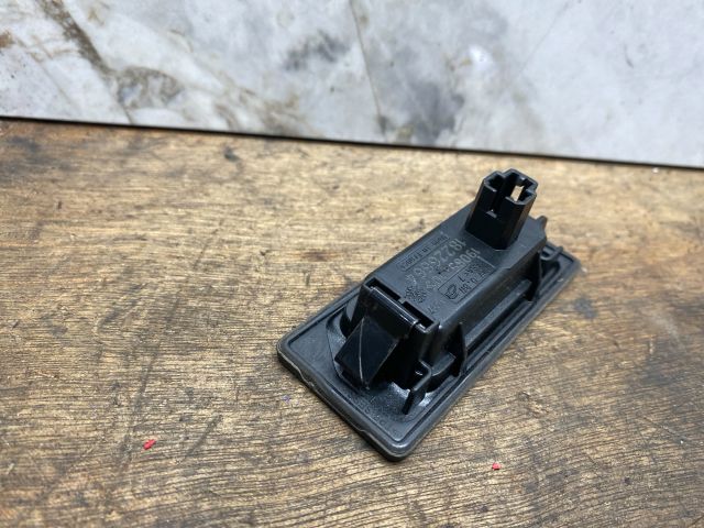 bontott SKODA FABIA III Hátsó Rendszámtábla Világítás