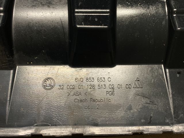 bontott SKODA FABIA III Hűtőrács