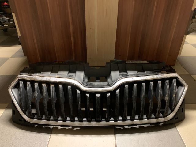 bontott SKODA FABIA III Hűtőrács