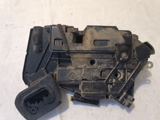 bontott SKODA FABIA III Jobb első Ajtózár