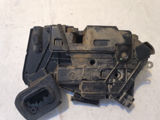 bontott SKODA FABIA III Jobb első Ajtózár