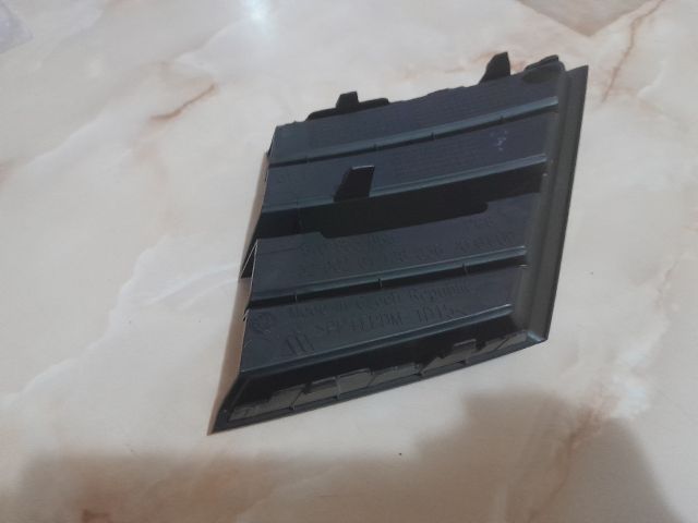 bontott SKODA FABIA III Jobb első Lökhárító Díszléc