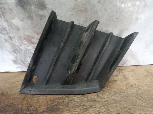 bontott SKODA FABIA III Jobb első Lökhárító Vakborítás