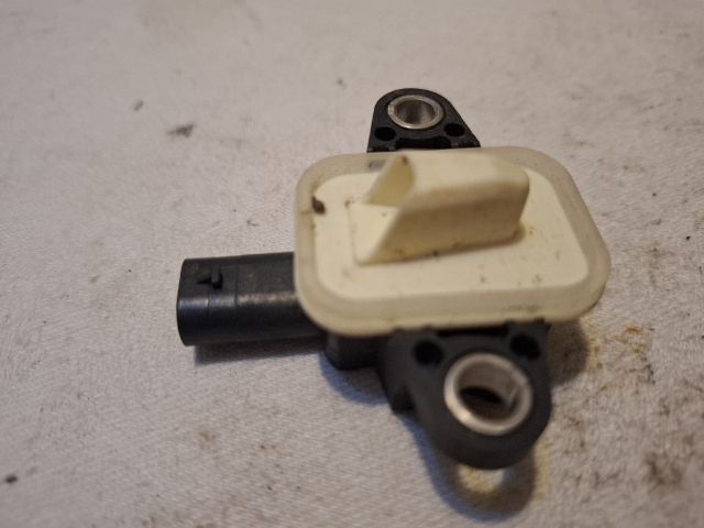 bontott SKODA FABIA III Jobb első Oldal Ütközés Érzékelő