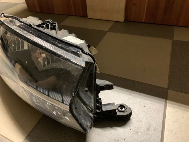 bontott SKODA FABIA III Jobb Fényszóró