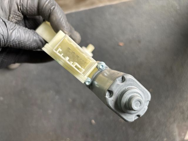 bontott SKODA FABIA III Jobb hátsó Ablakemelő Motor