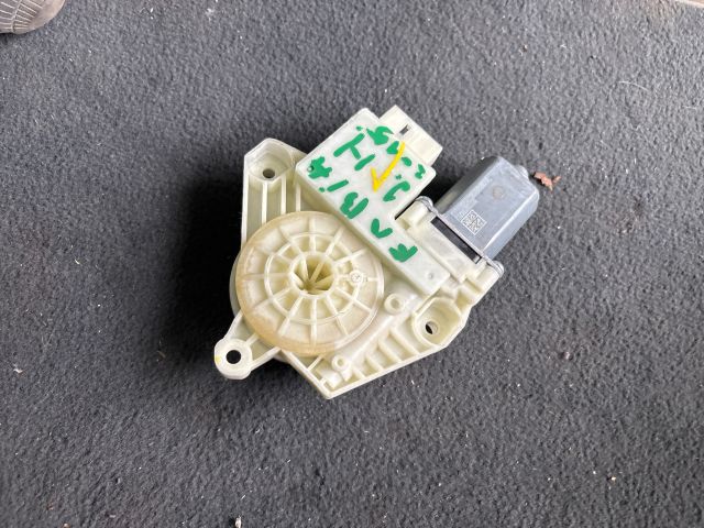 bontott SKODA FABIA III Jobb hátsó Ablakemelő Motor