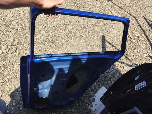 bontott SKODA FABIA III Jobb hátsó Ajtó (Üres lemez)