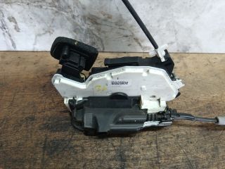 bontott SKODA FABIA III Jobb hátsó Ajtózár