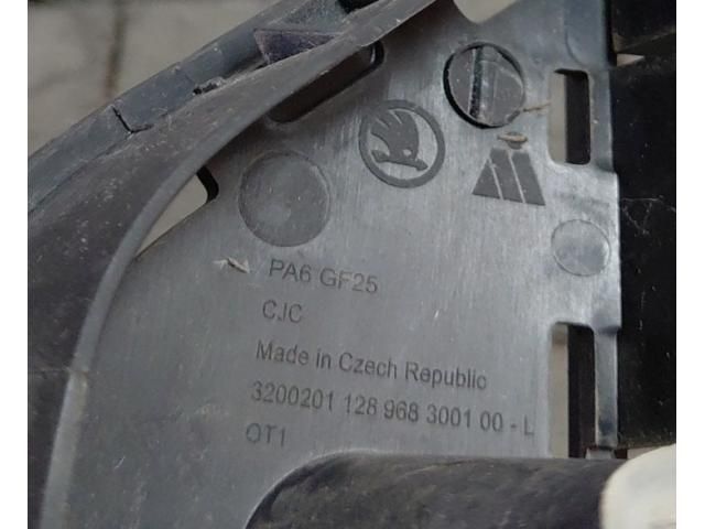 bontott SKODA FABIA III Jobb hátsó Belső Kilincs