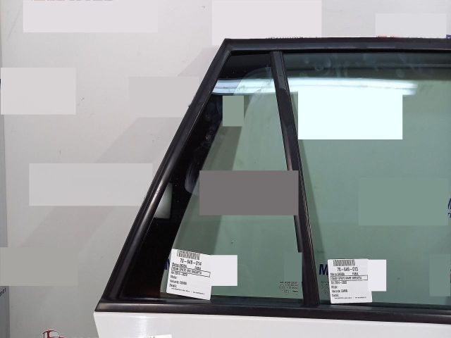 bontott SKODA FABIA III Jobb hátsó Fixüveg (Ajtóban)