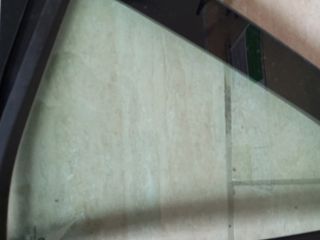 bontott SKODA FABIA III Jobb hátsó Fixüveg (Ajtóban)