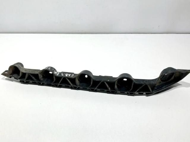 bontott SKODA FABIA III Jobb hátsó Lökhárító Tartó (Műanyag)