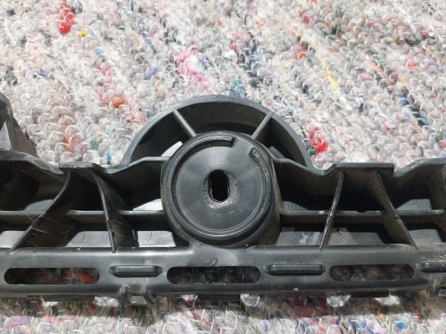 bontott SKODA FABIA III Jobb hátsó Lökhárító Tartó (Műanyag)