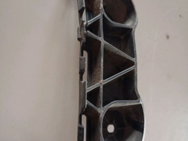 bontott SKODA FABIA III Jobb hátsó Oldal Lökhárító Tartó (Műanyag)