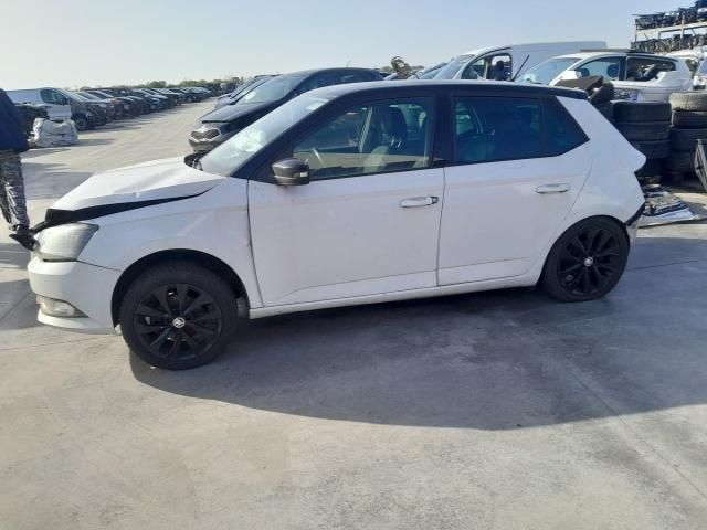 bontott SKODA FABIA III Jobb Ködfényszóró