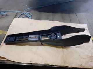 bontott SKODA FABIA III Középkonzol Keret