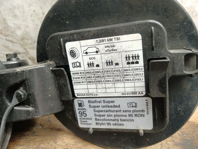 bontott SKODA FABIA III Tankajtó