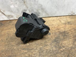 bontott SKODA FABIA III Üzemanyag Betöltő Nyílás Kapcsoló